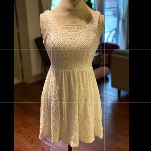 LUSH White Floral Lace XS Sleeveless Summer Dress